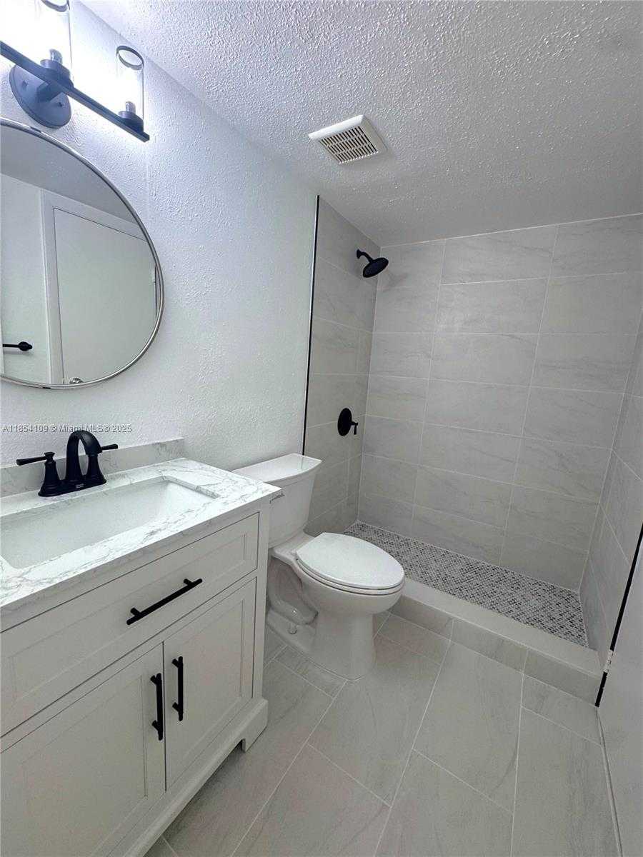 Small Image of 10401 SOUTH WEST 108TH AVE #136, Miami Number 22