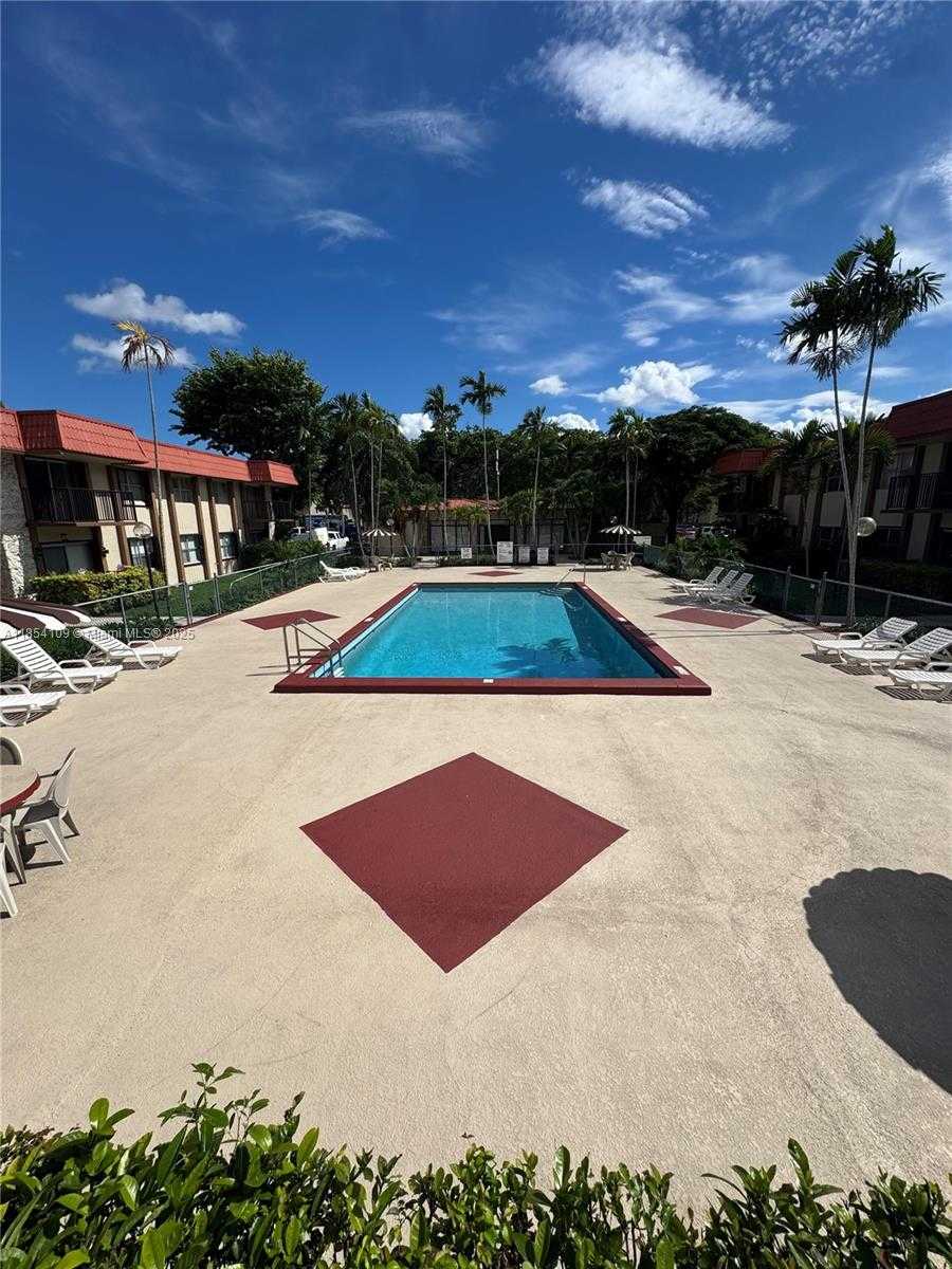 Small Image of 10401 SOUTH WEST 108TH AVE #136, Miami Number 23
