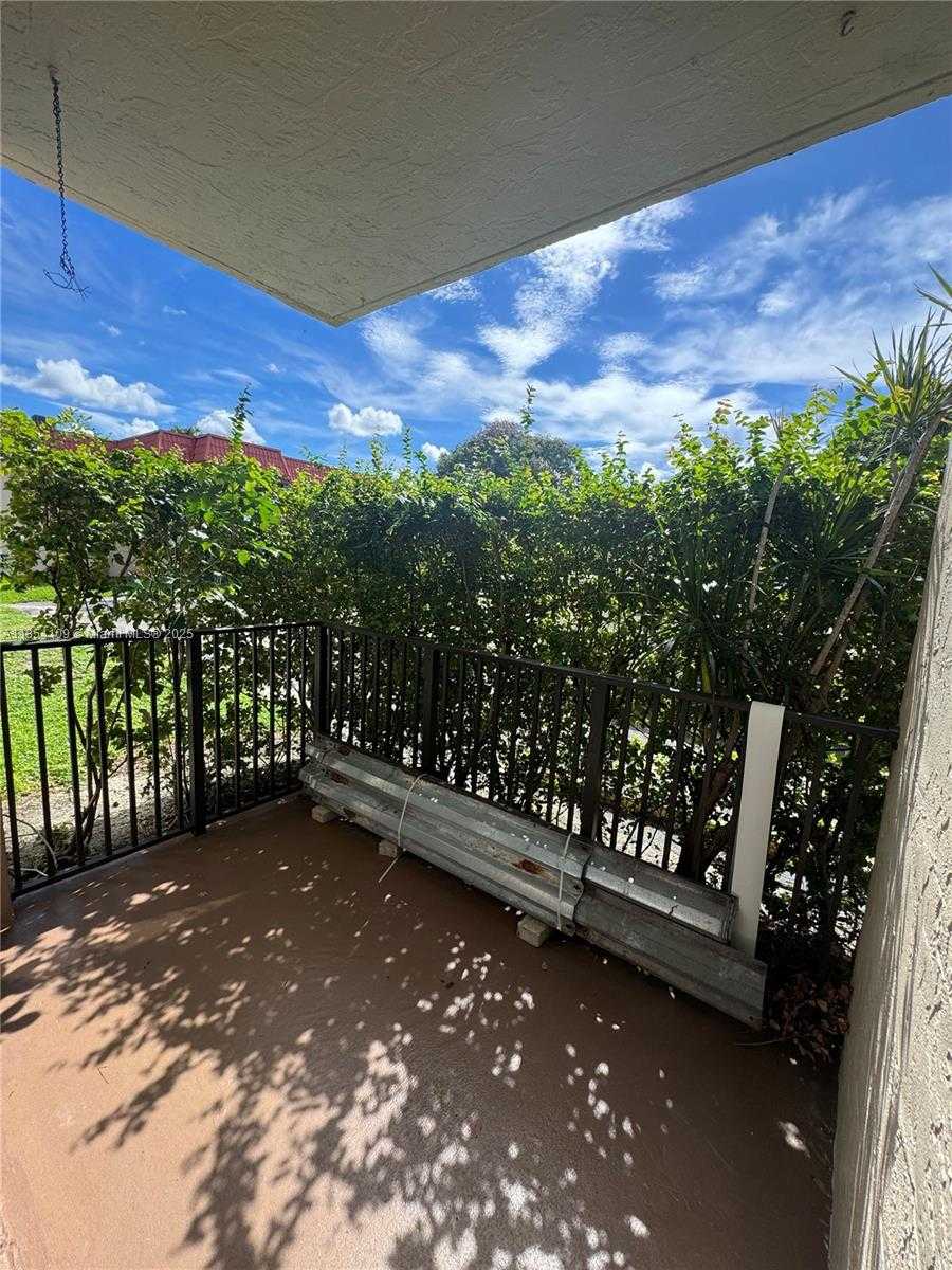 Small Image of 10401 SOUTH WEST 108TH AVE #136, Miami Number 29