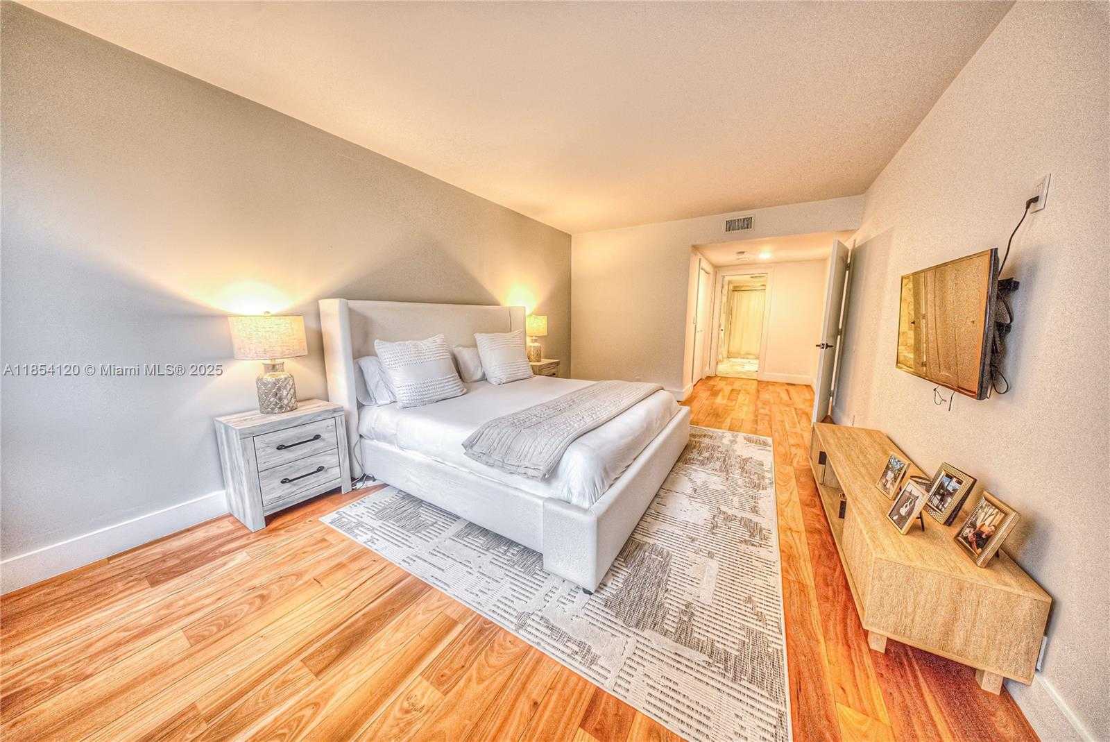 Small Image of 121 CRANDON BLVD #249, Key Biscayne Number 10