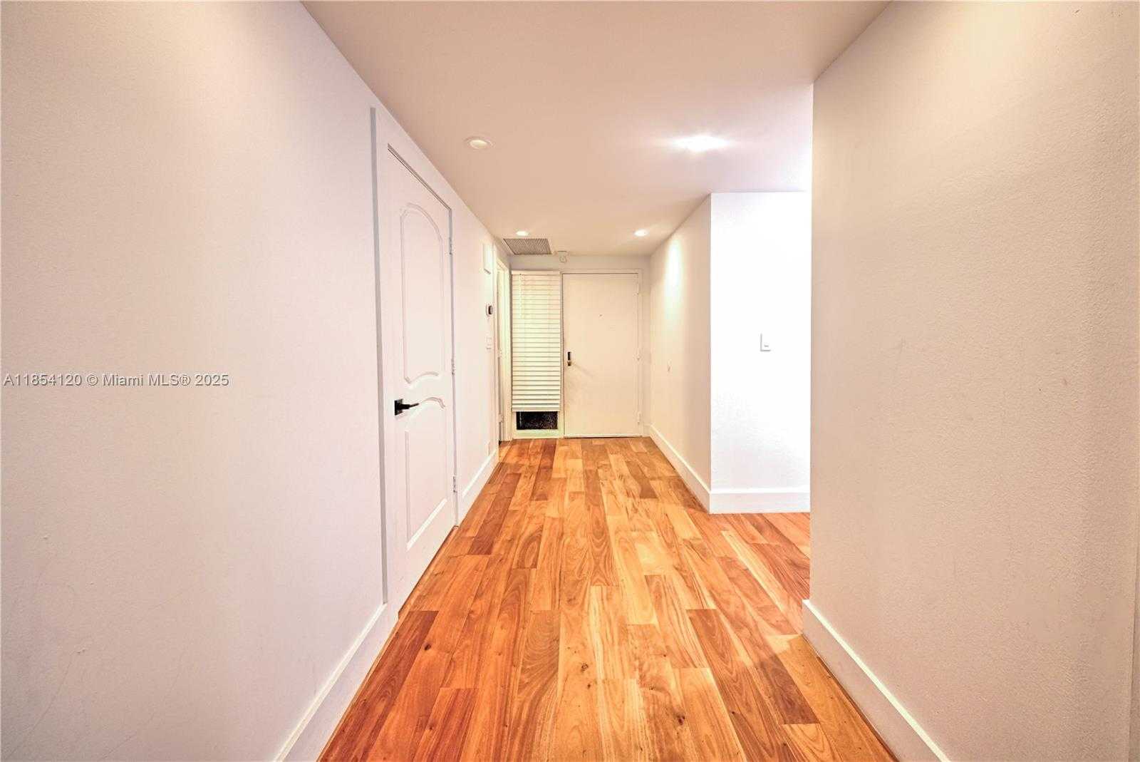 Small Image of 121 CRANDON BLVD #249, Key Biscayne Number 5
