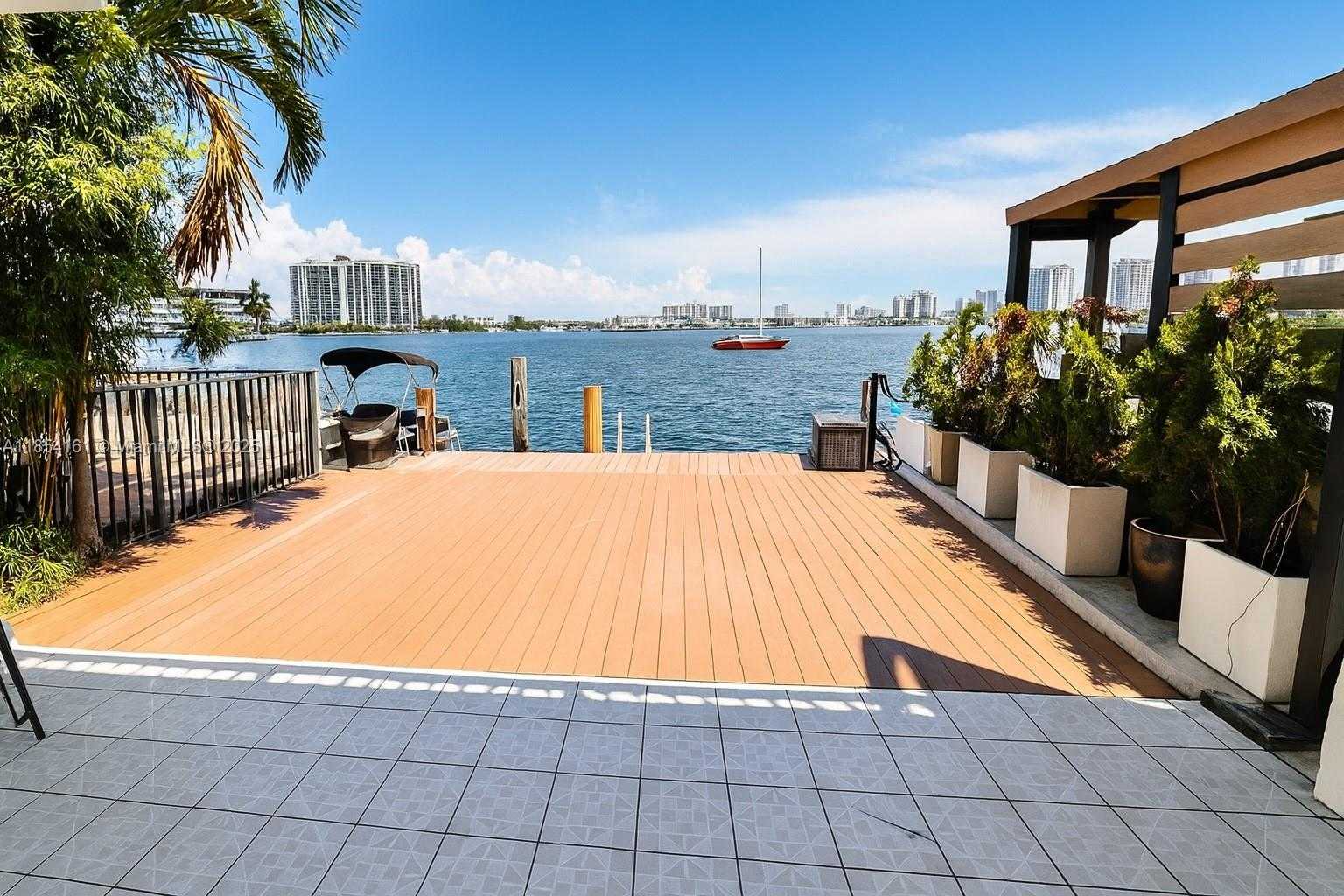 Small Image of North Miami Beach Number 14