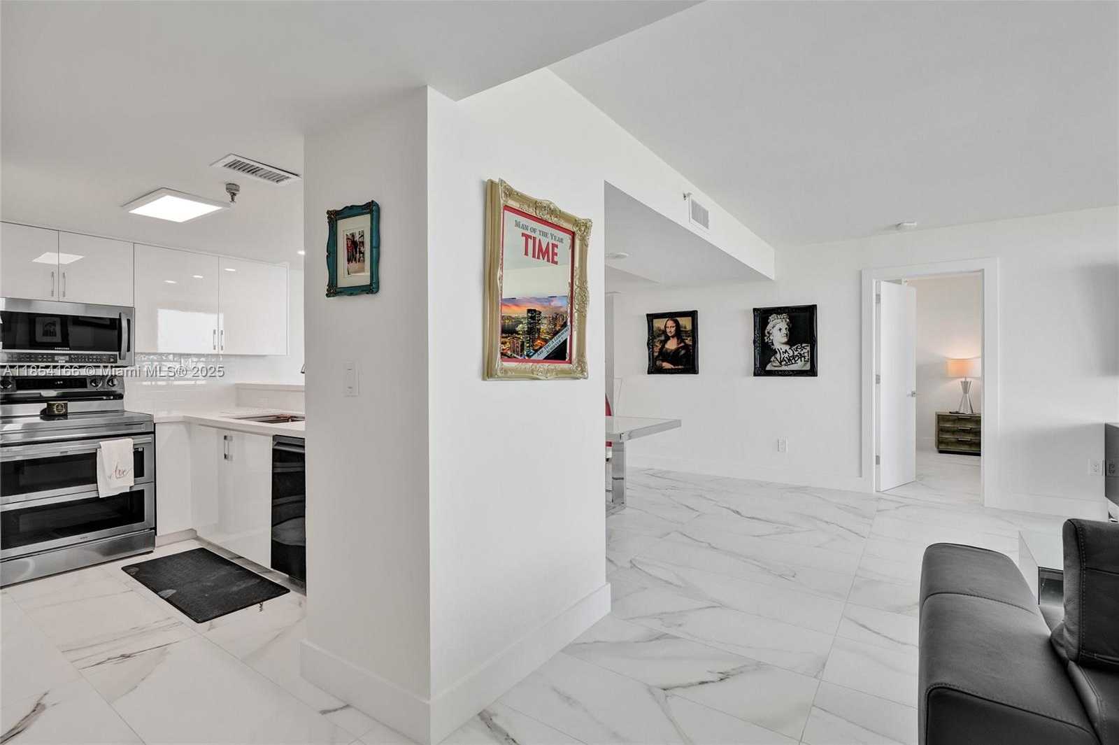 Small Image of 650 WEST AVE #1408, Miami Beach Number 10