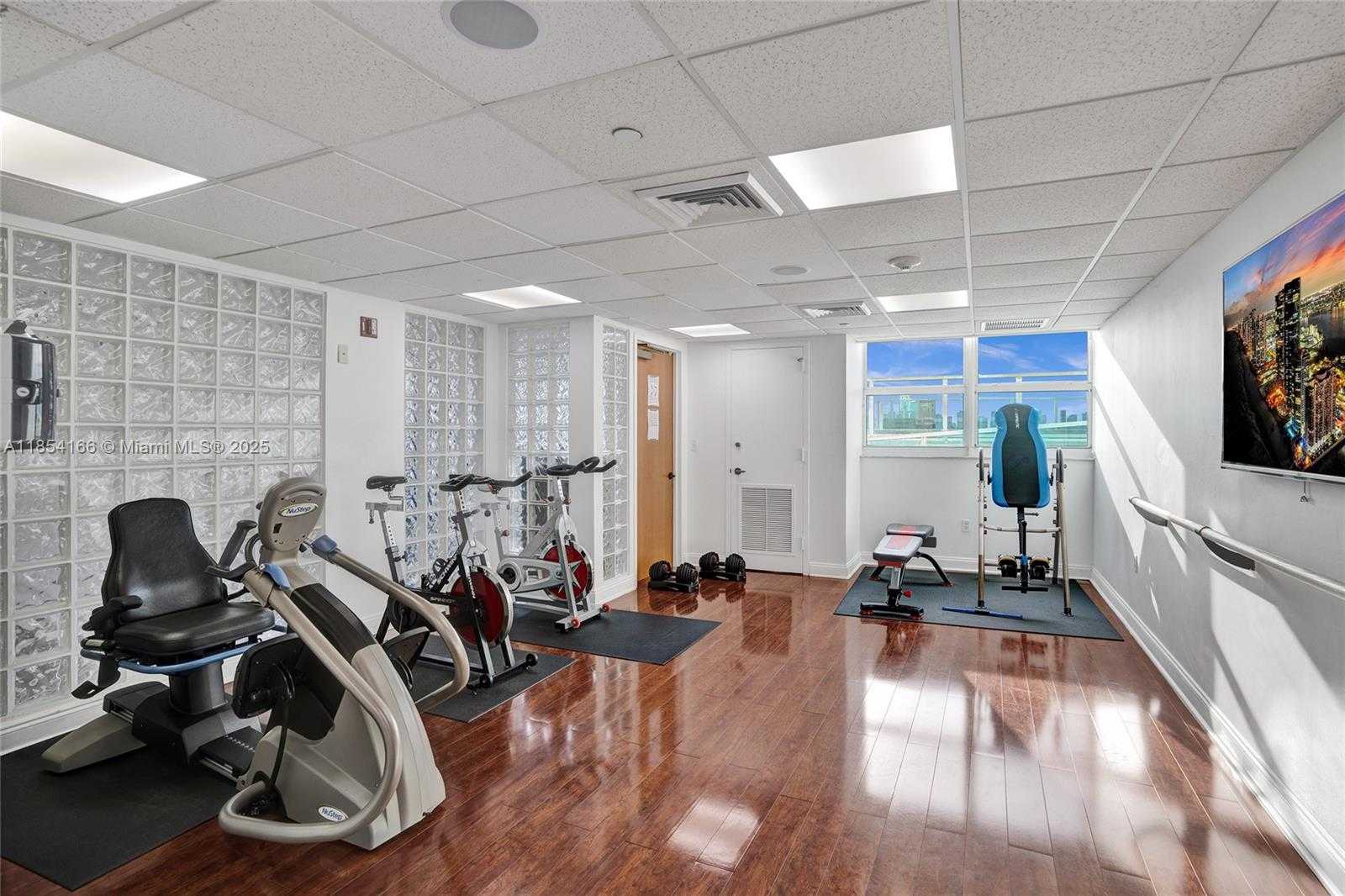 Small Image of 650 WEST AVE #1408, Miami Beach Number 20