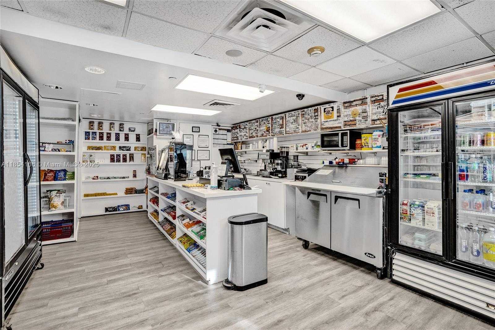 Small Image of 650 WEST AVE #1408, Miami Beach Number 21