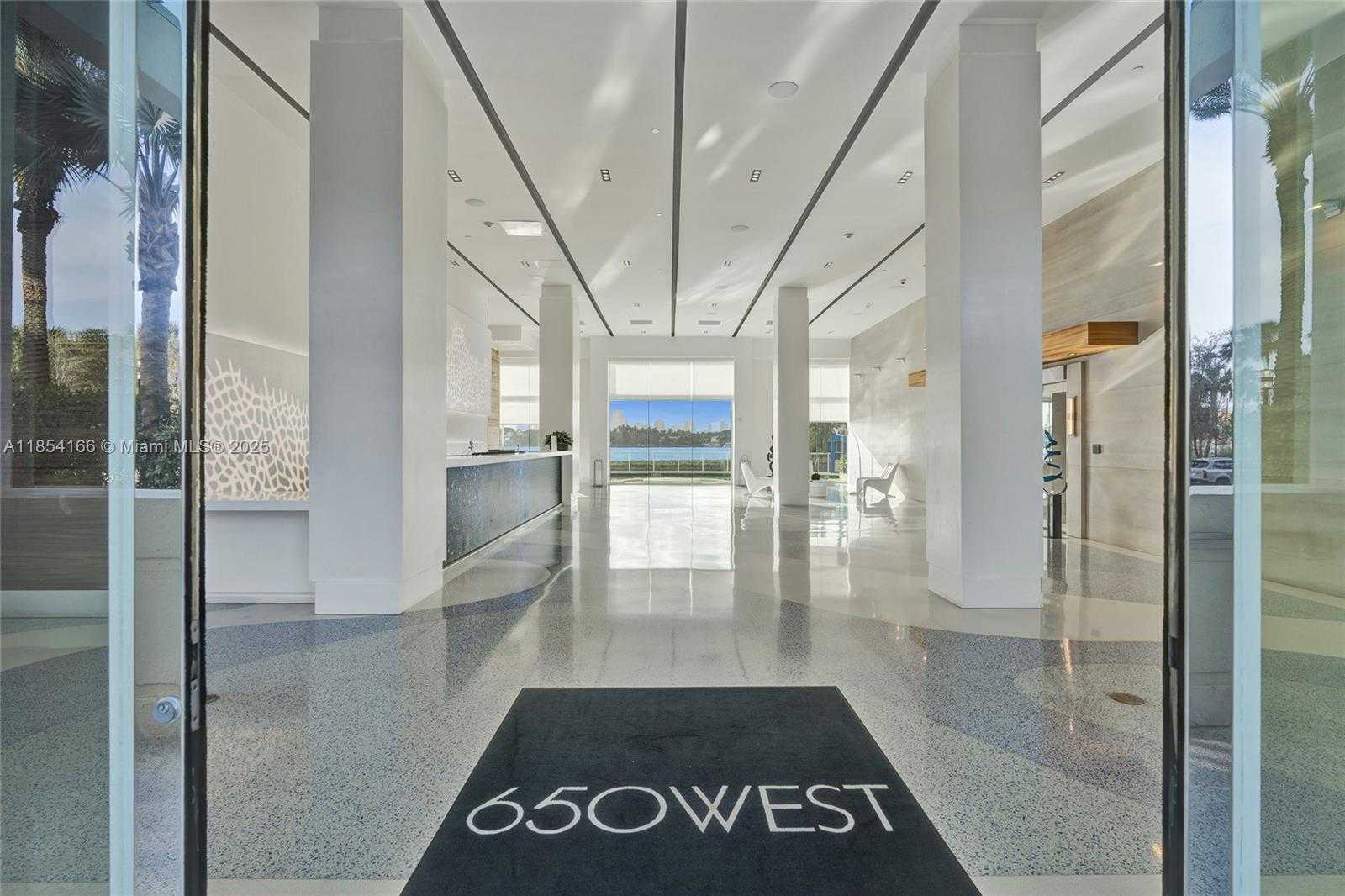 Small Image of 650 WEST AVE #1408, Miami Beach Number 3