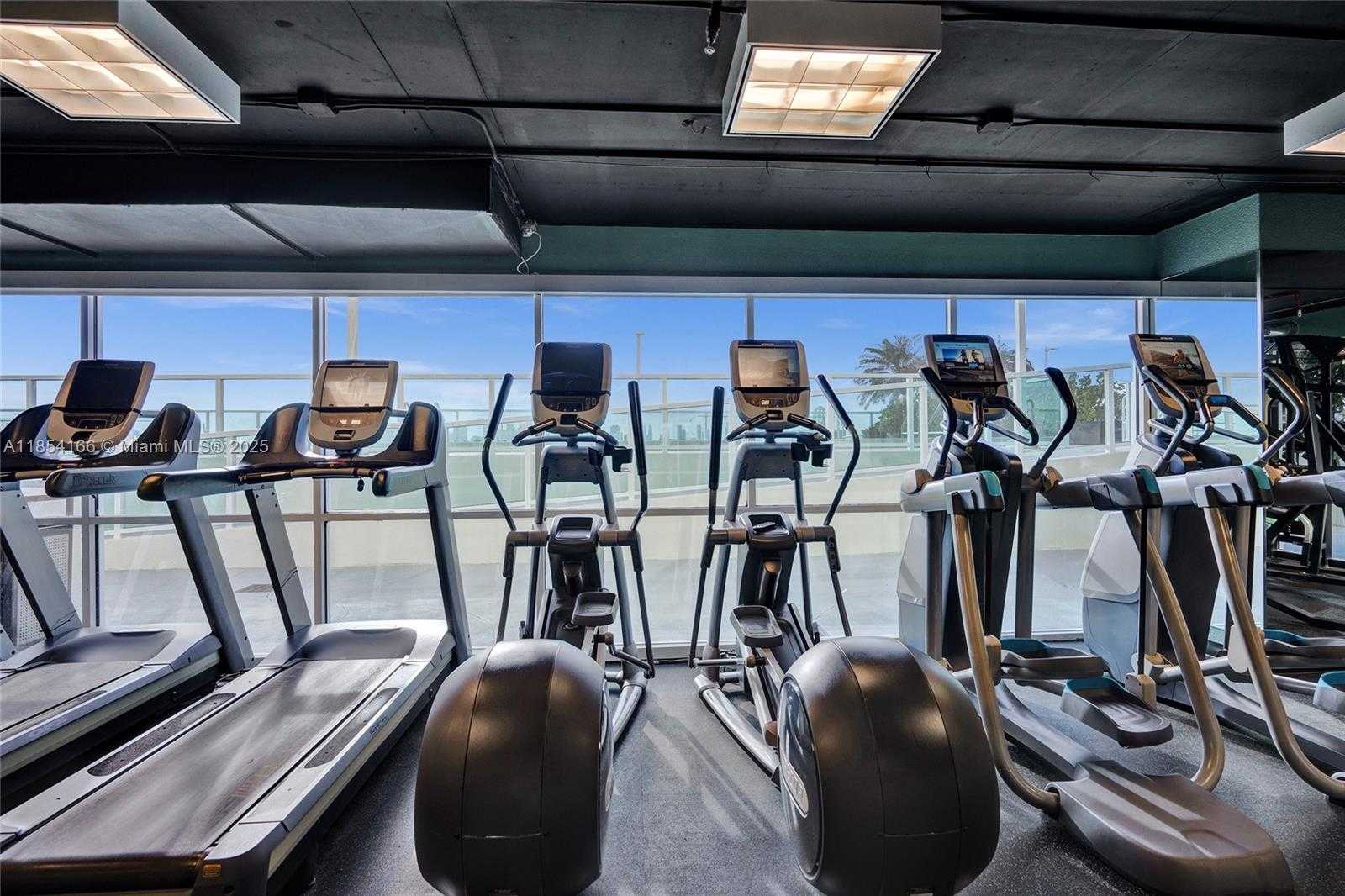 Small Image of 650 WEST AVE #1408, Miami Beach Number 31