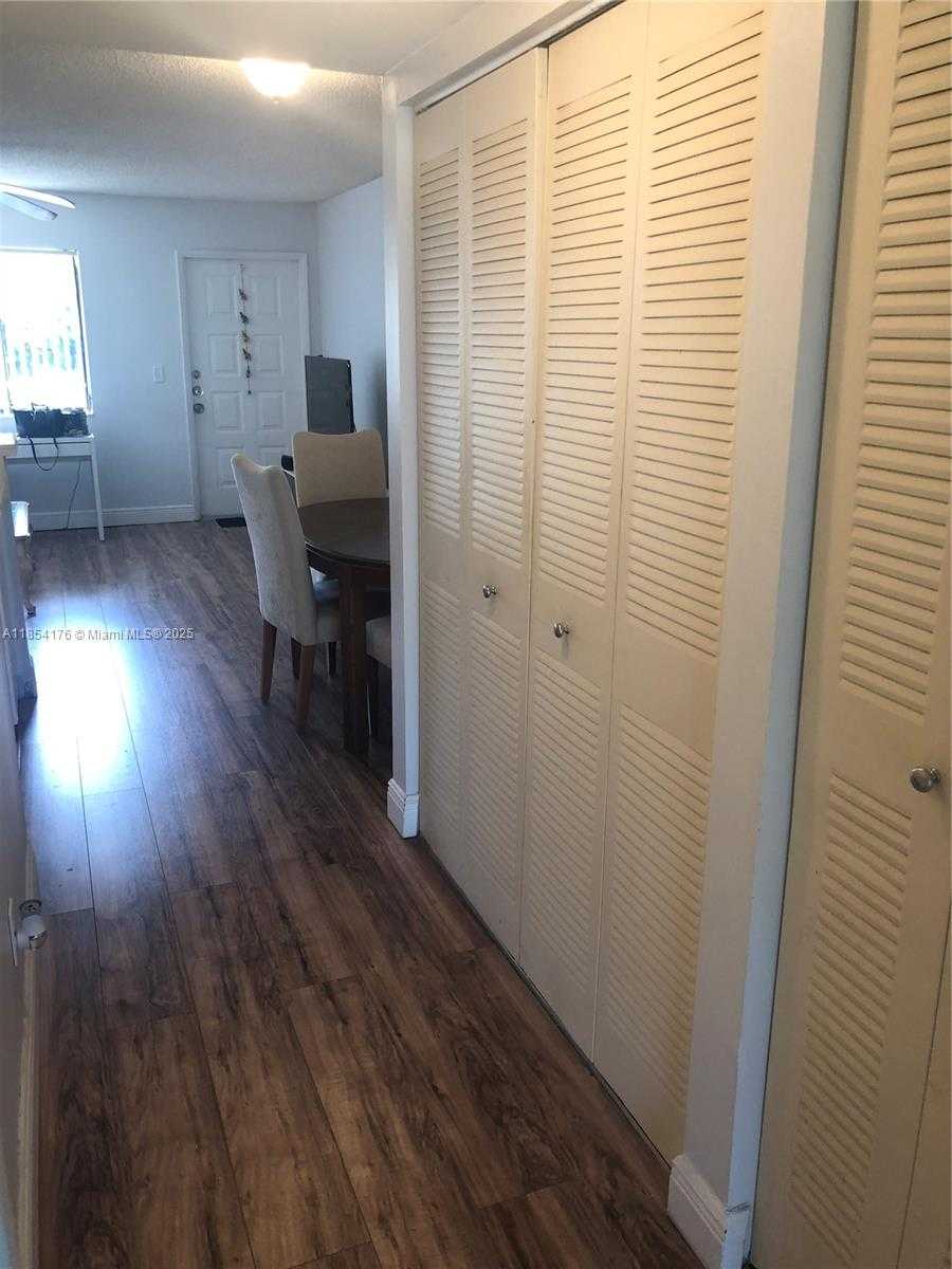 Small Image of 1823 WEST MEADOWS CIR W #1823, Boynton Beach Number 12