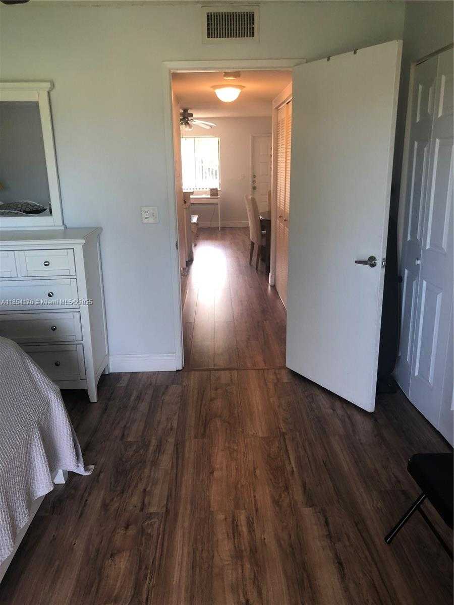 Small Image of 1823 WEST MEADOWS CIR W #1823, Boynton Beach Number 15