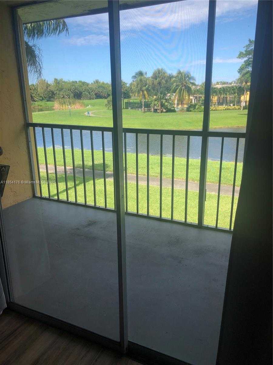 Small Image of 1823 WEST MEADOWS CIR W #1823, Boynton Beach Number 16