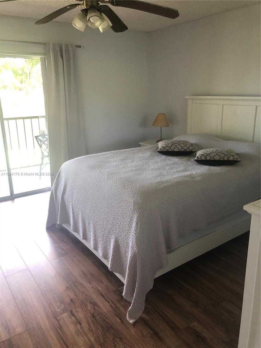 Small Image of 1823 WEST MEADOWS CIR W #1823, Boynton Beach Number 18