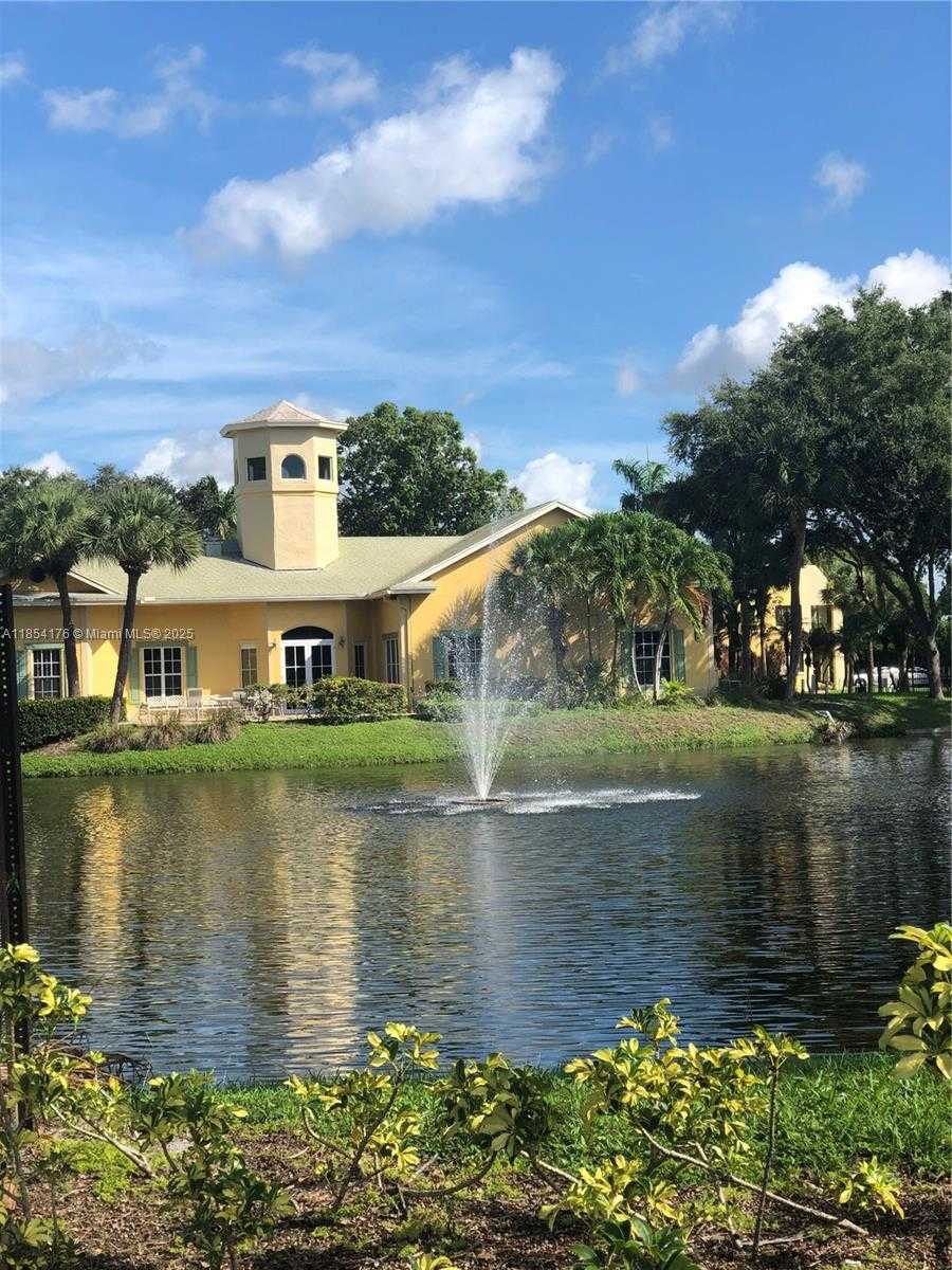 Small Image of 1823 WEST MEADOWS CIR W #1823, Boynton Beach Number 2