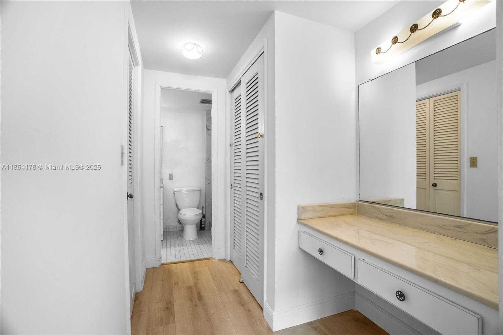 Small Image of 4350 HILLCREST DR #118, Hollywood Number 22