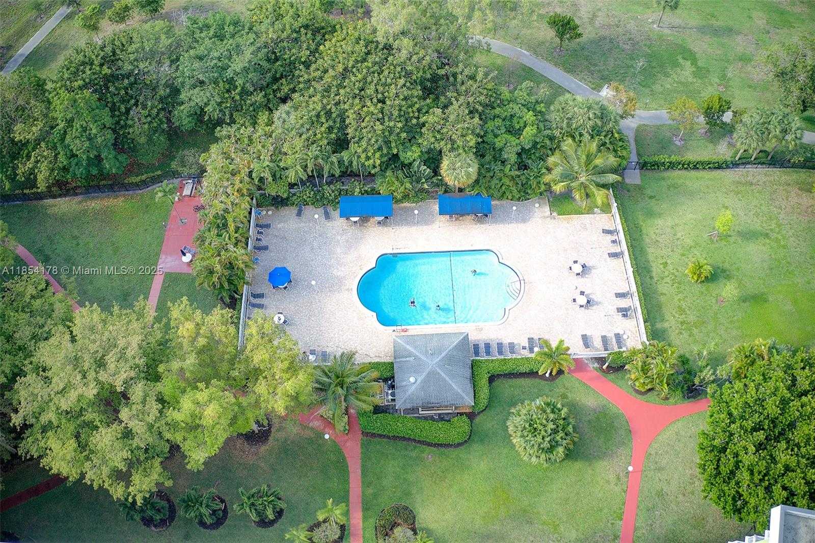 Small Image of 4350 HILLCREST DR #118, Hollywood Number 29