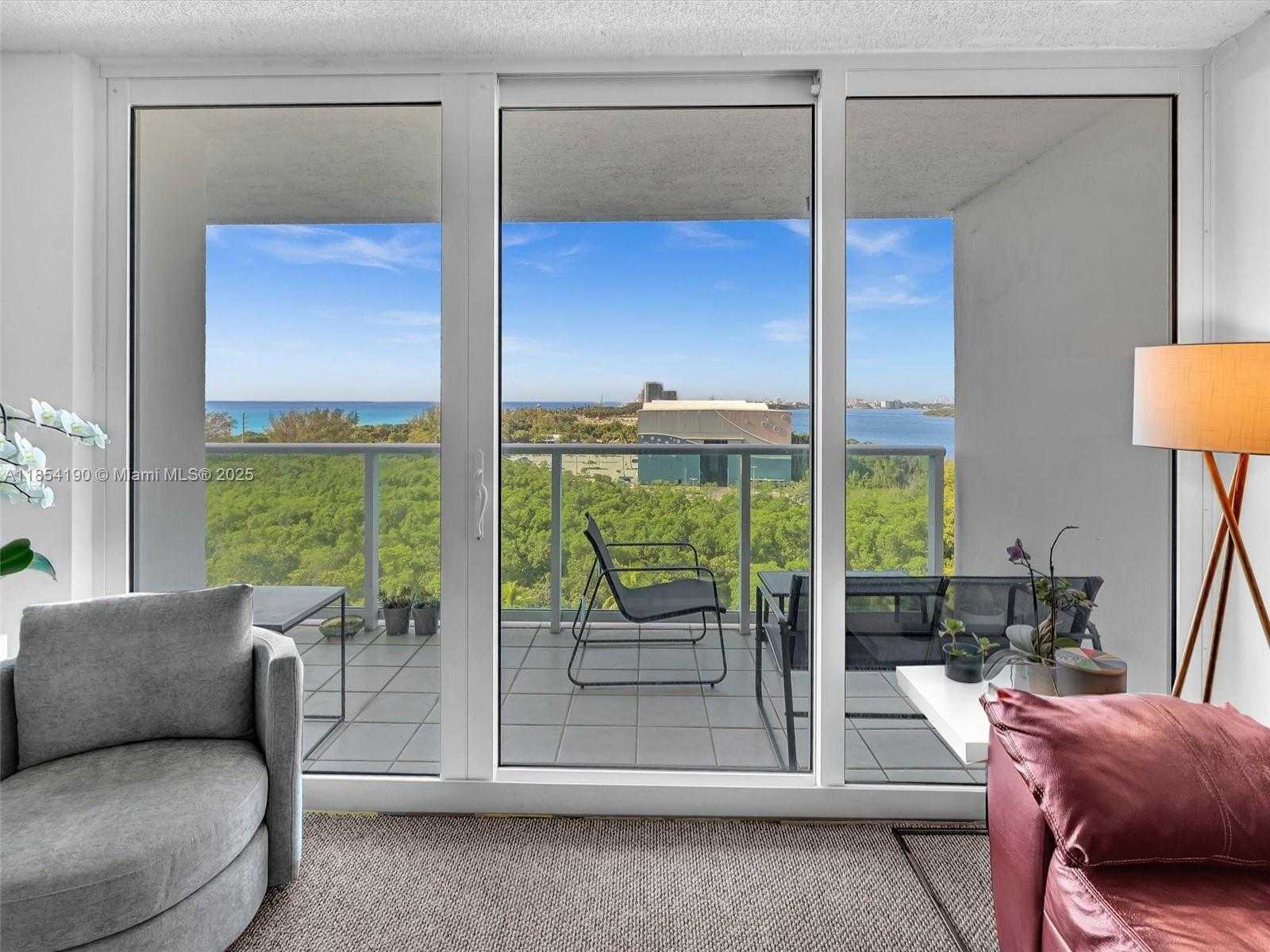Small Image of 100 BAYVIEW DR #1025, Sunny Isles Beach Number 3