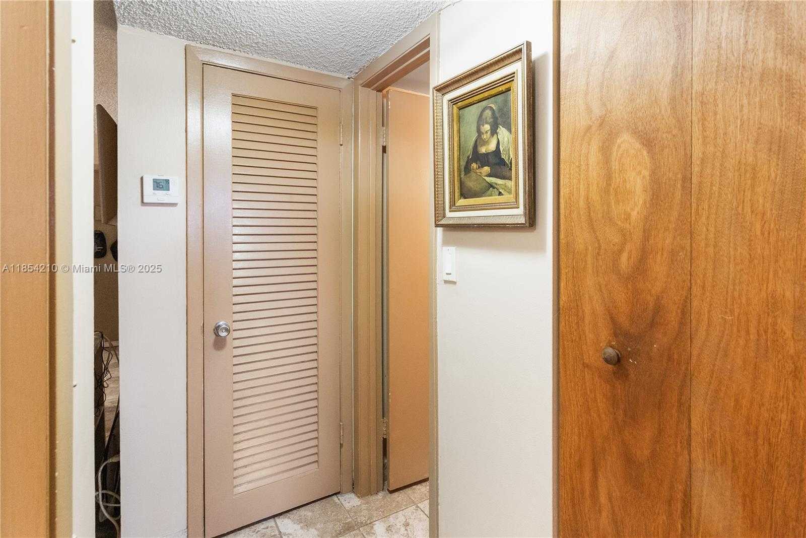 Small Image of 1425 ARTHUR ST #205A, Hollywood Number 10