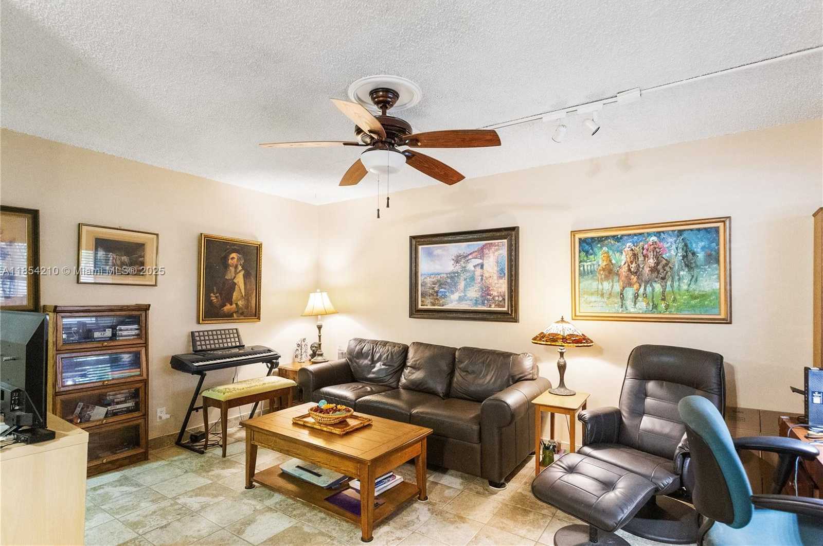 Small Image of 1425 ARTHUR ST #205A, Hollywood Number 7