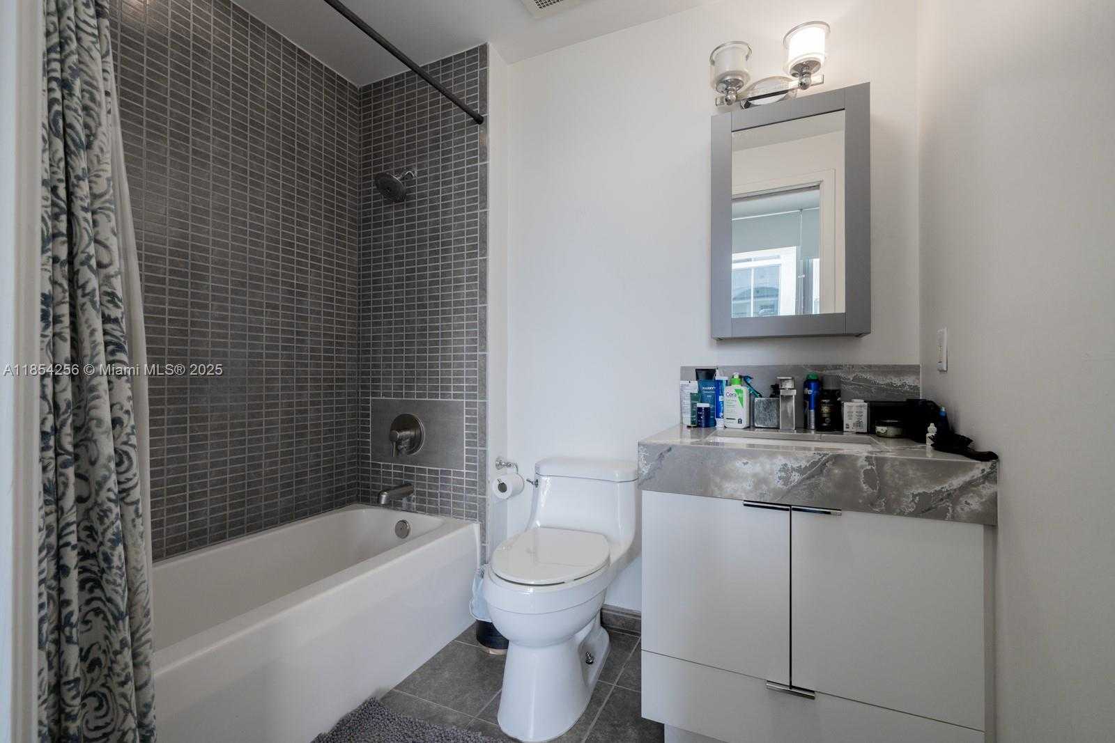 Small Image of 3470 EAST COAST AVE #H0911, Miami Number 12
