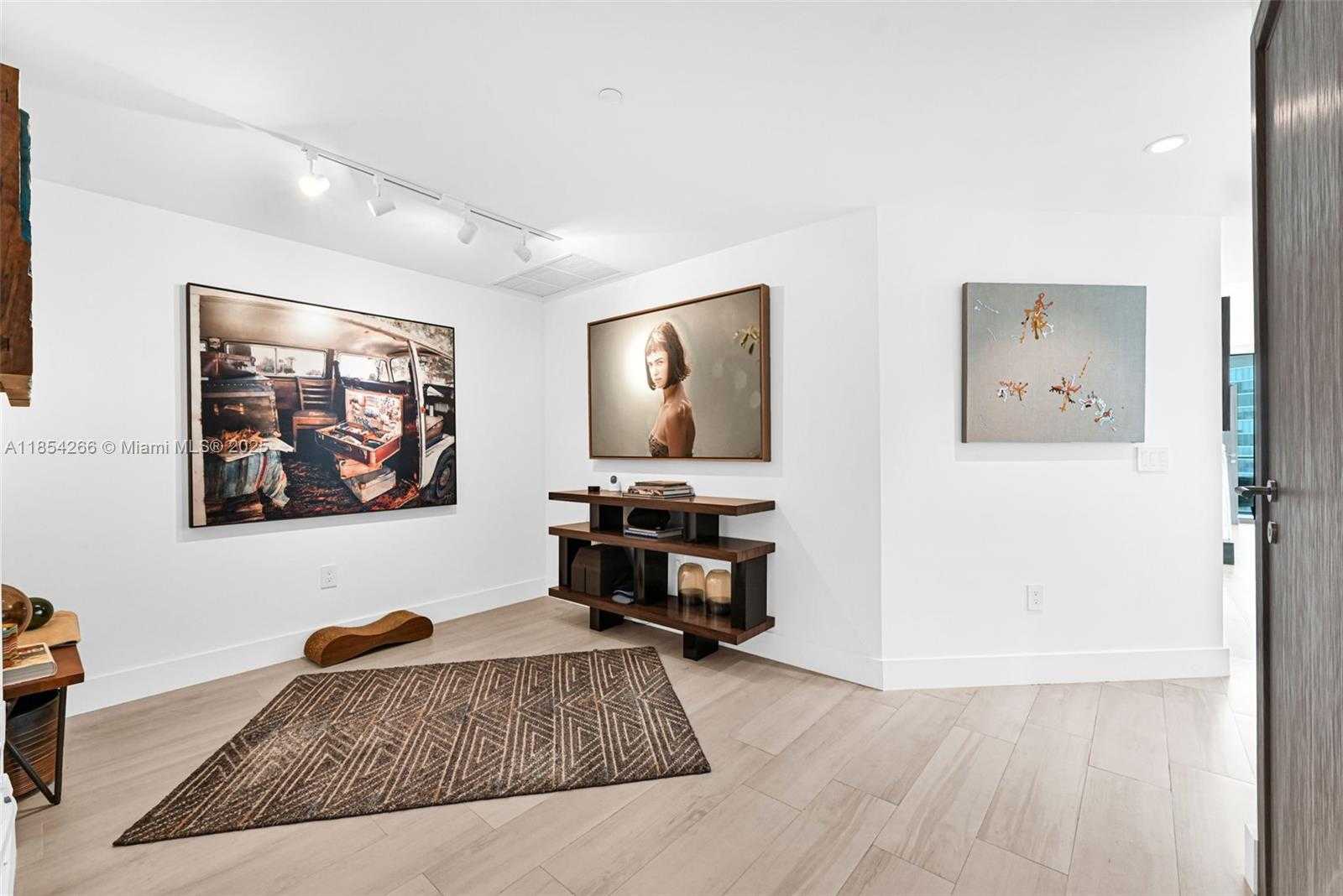 Small Image of 650 NORTH EAST 32ND ST #2201, Miami Number 12