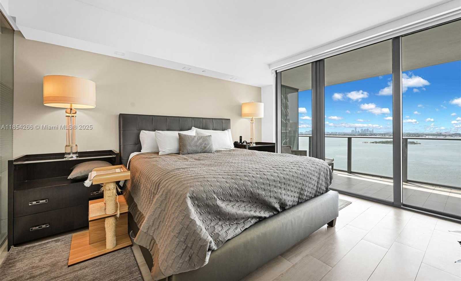 Small Image of 650 NORTH EAST 32ND ST #2201, Miami Number 14
