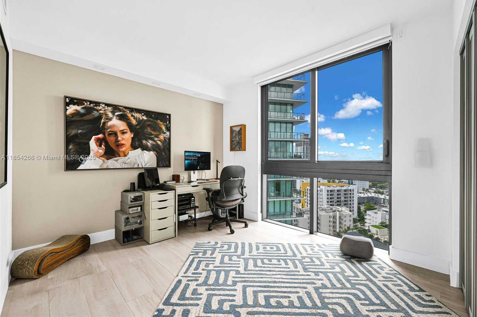 Small Image of 650 NORTH EAST 32ND ST #2201, Miami Number 20