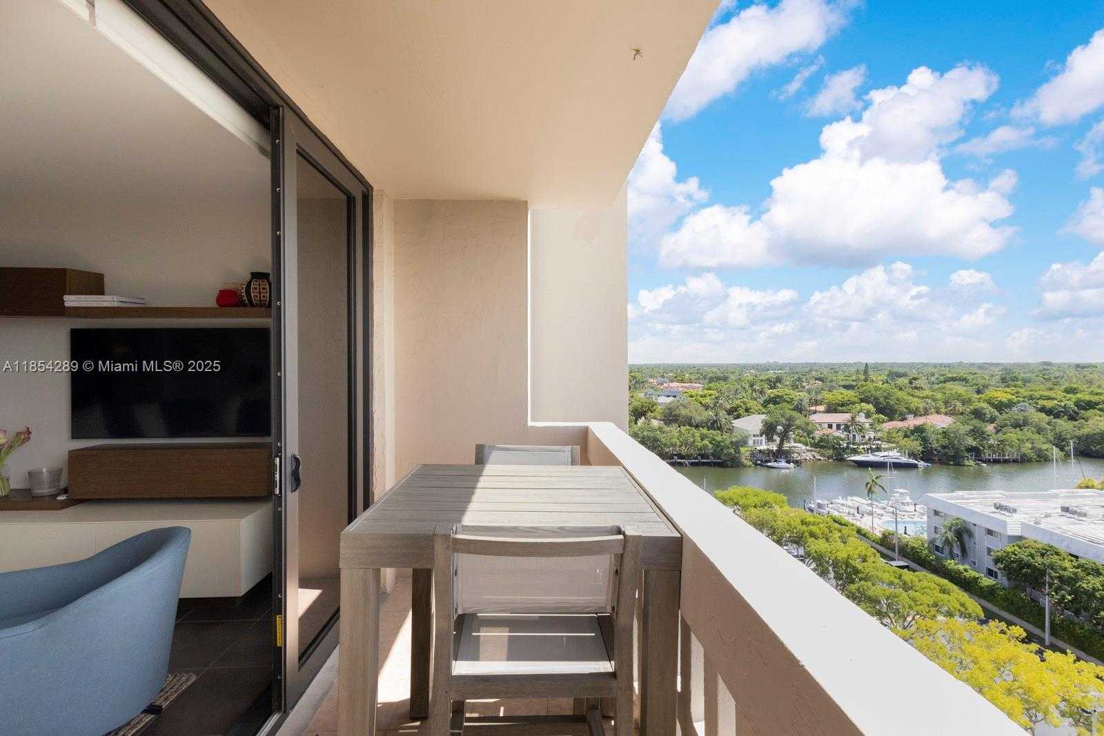 Small Image of 90 EDGEWATER DR #1111, Coral Gables Number 6
