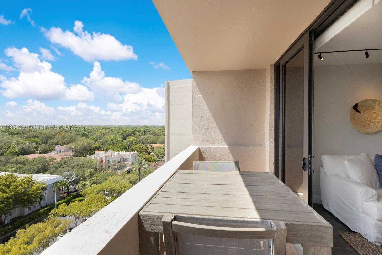 Small Image of 90 EDGEWATER DR #1111, Coral Gables Number 9