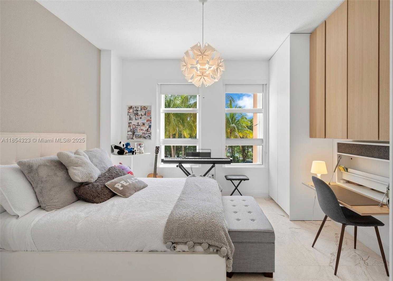 Small Image of Key Biscayne Number 26