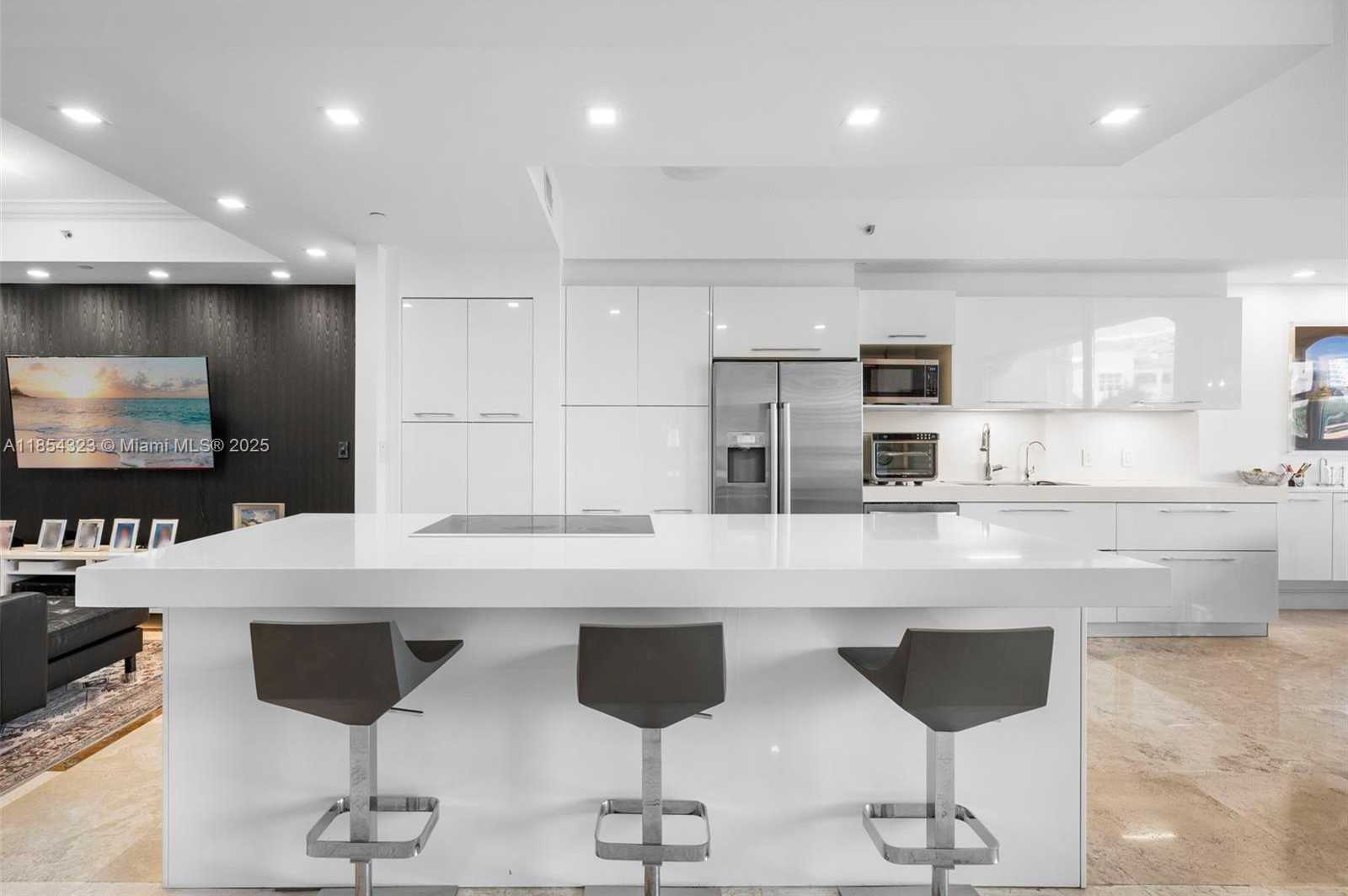 Small Image of Key Biscayne Number 7