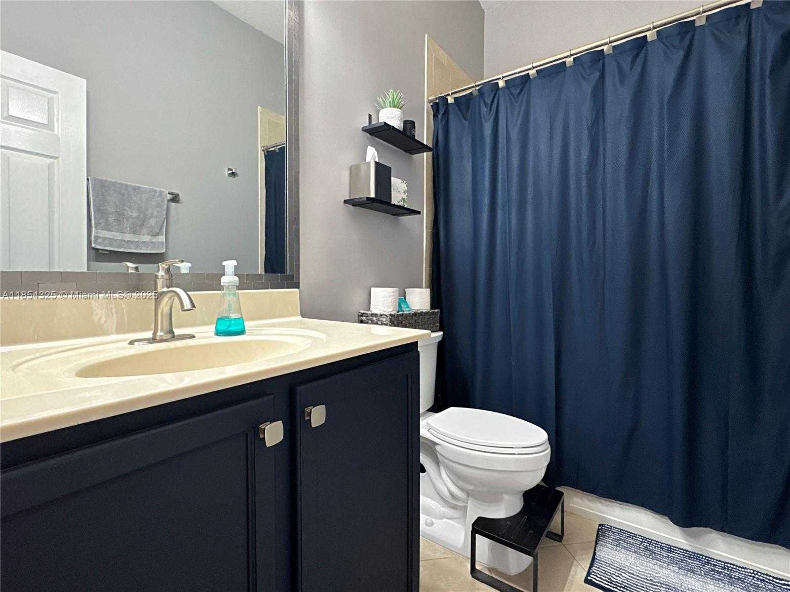 Small Image of 8877 SOUTH WEST 223RD LN, Cutler Bay Number 10