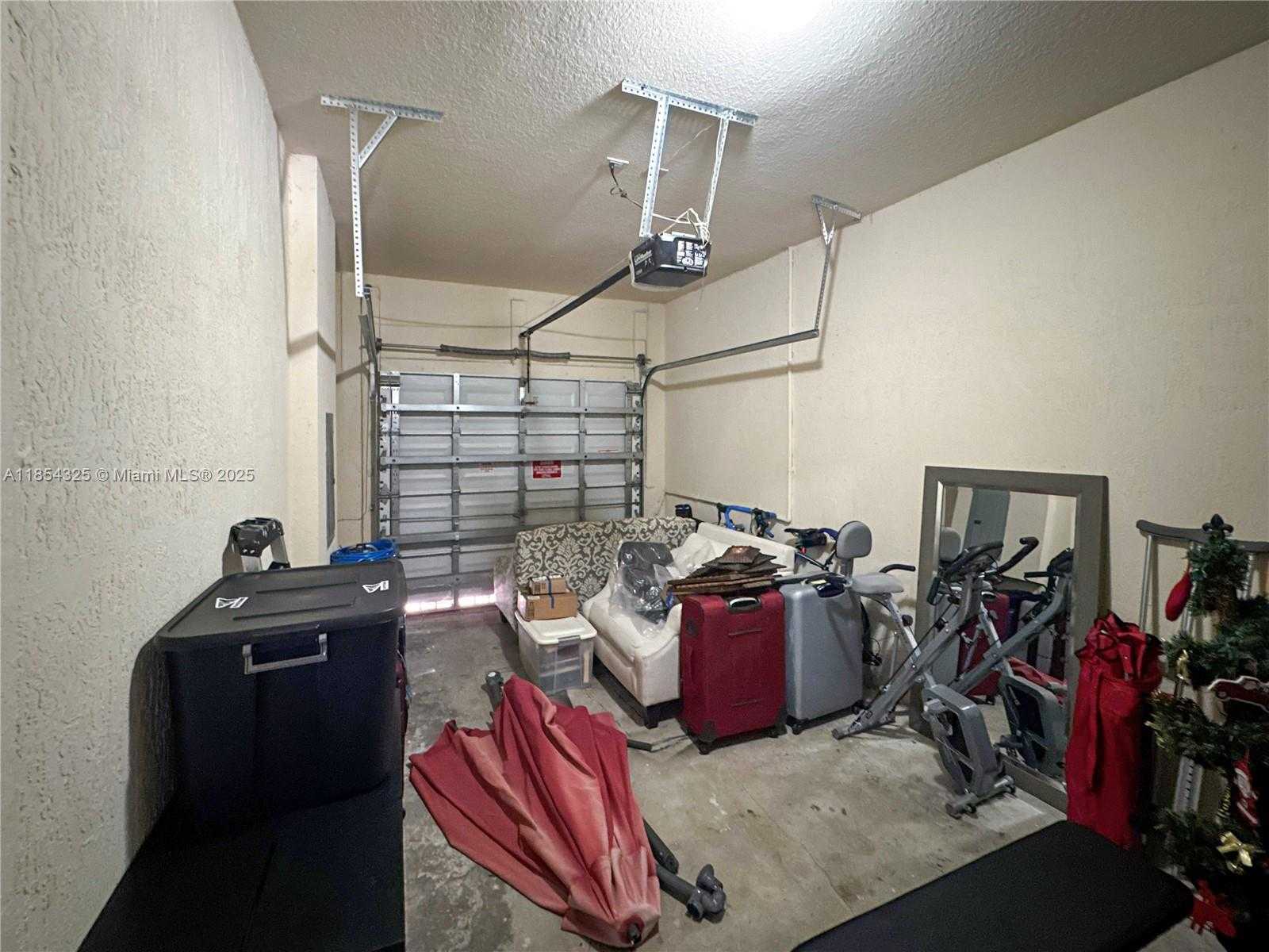 Small Image of 8877 SOUTH WEST 223RD LN, Cutler Bay Number 12
