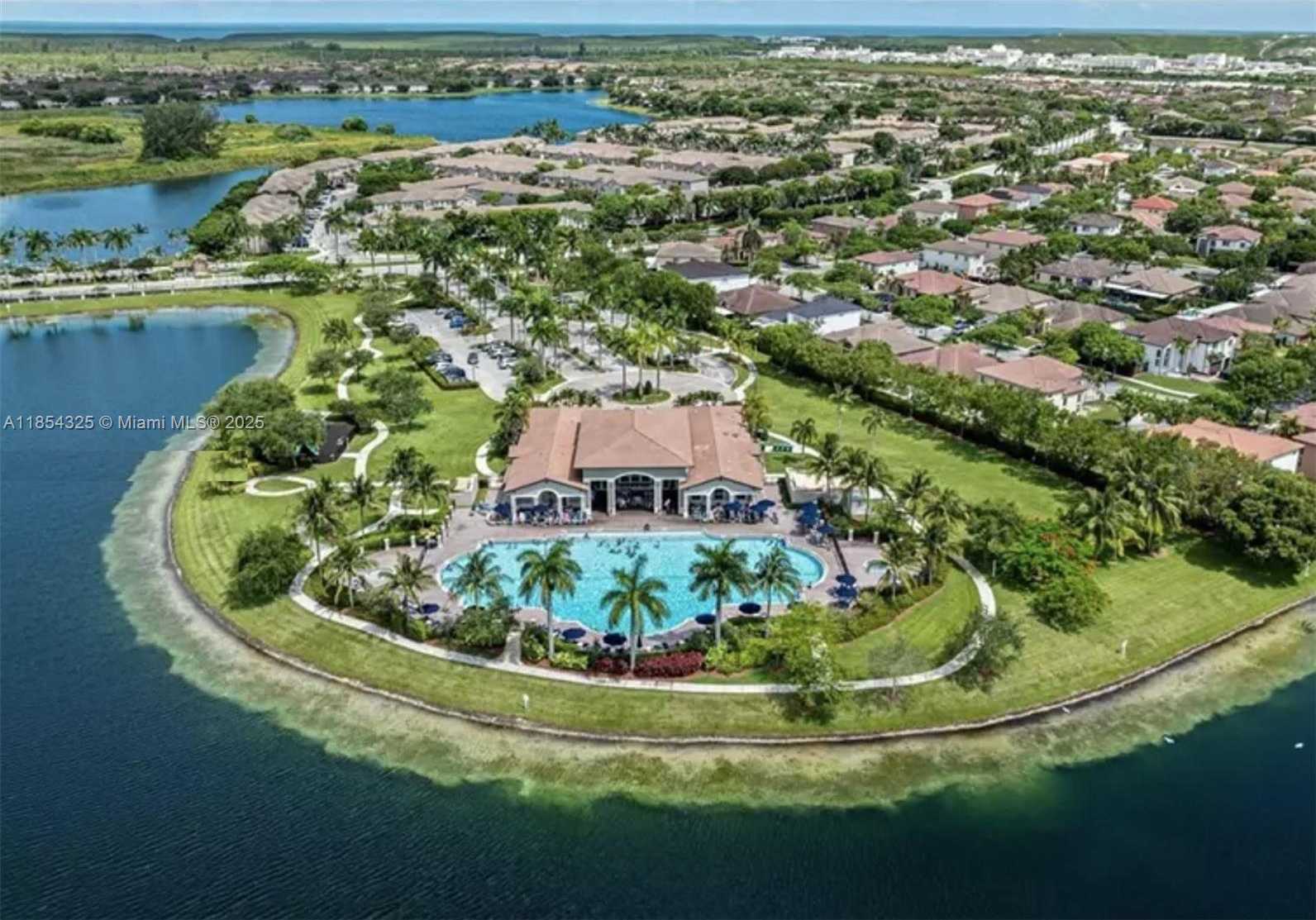 Small Image of 8877 SOUTH WEST 223RD LN, Cutler Bay Number 14