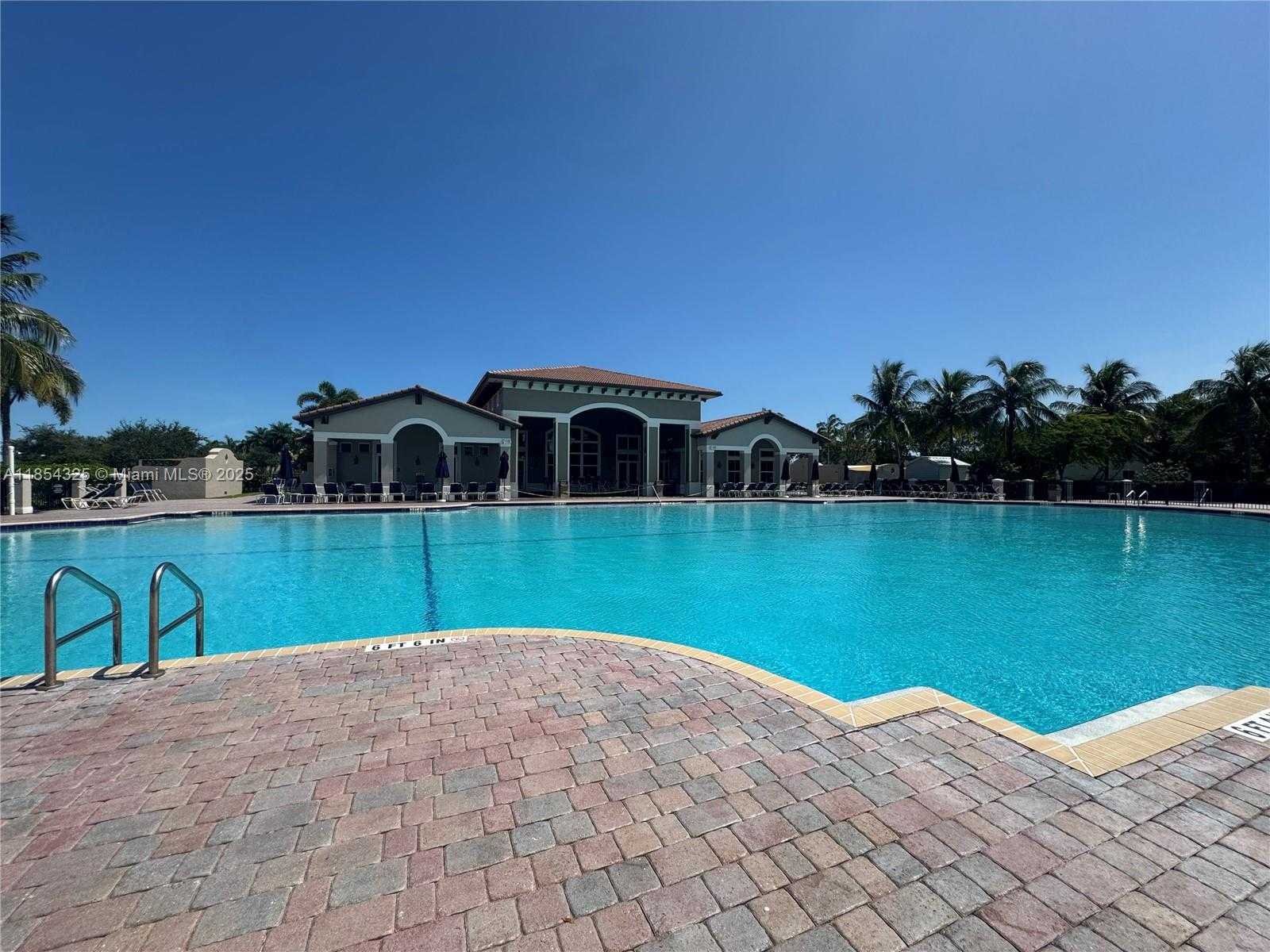 Small Image of 8877 SOUTH WEST 223RD LN, Cutler Bay Number 17