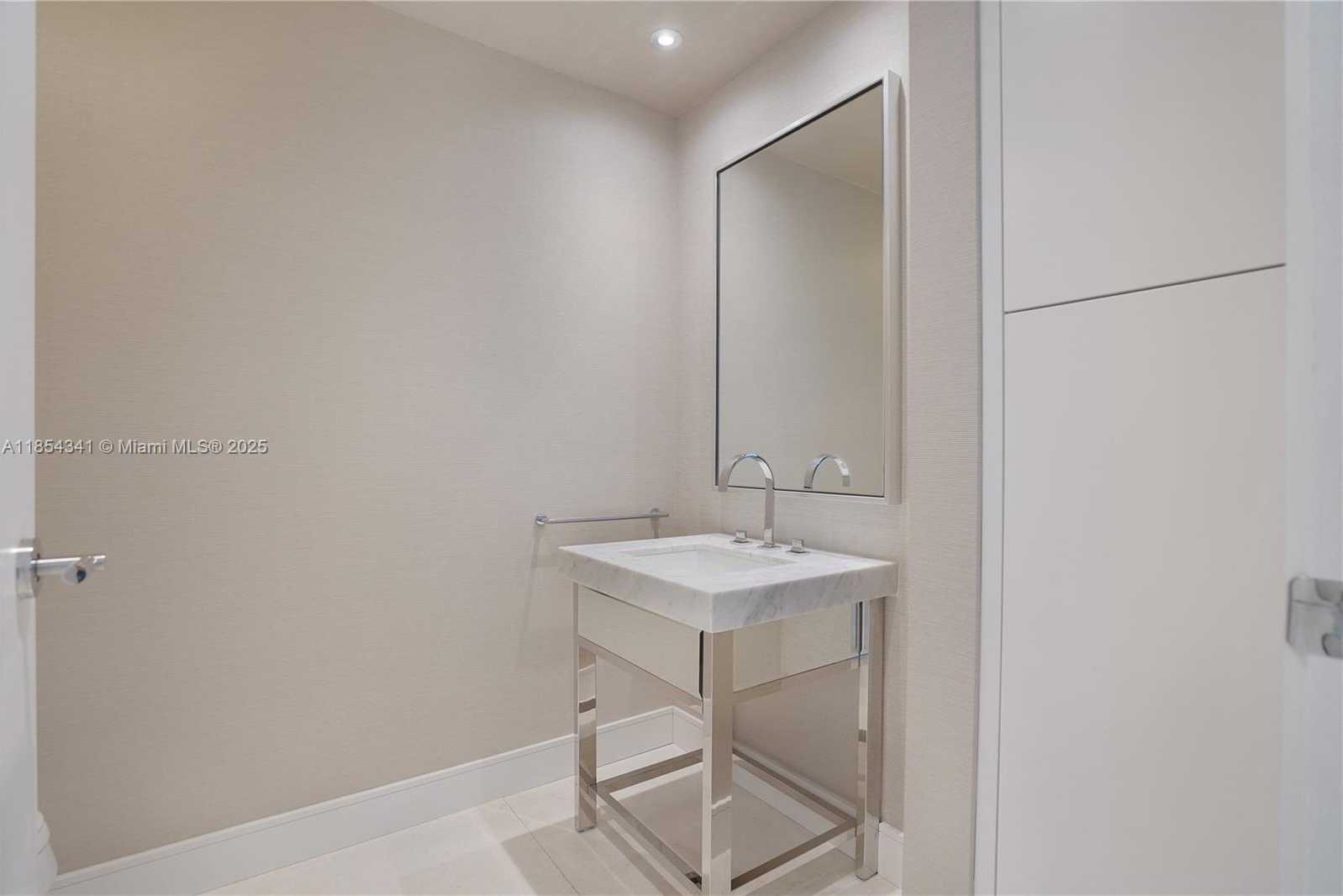Small Image of 17475 COLLINS AVE #601, Sunny Isles Beach Number 14