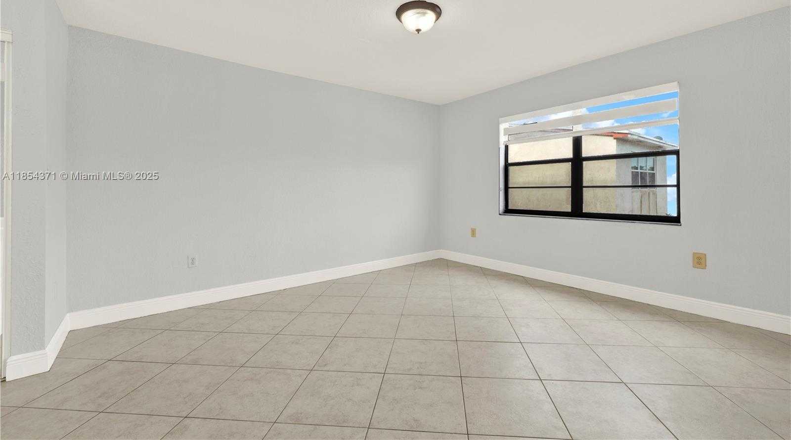 Small Image of 1335 WEST 68TH ST #207, Hialeah Number 17