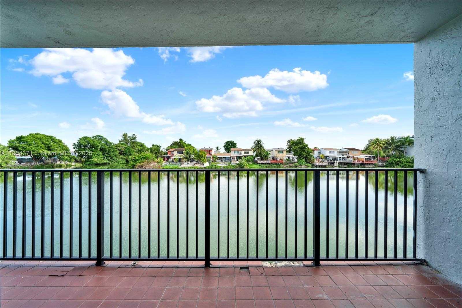 Small Image of 1335 WEST 68TH ST #207, Hialeah Number 22