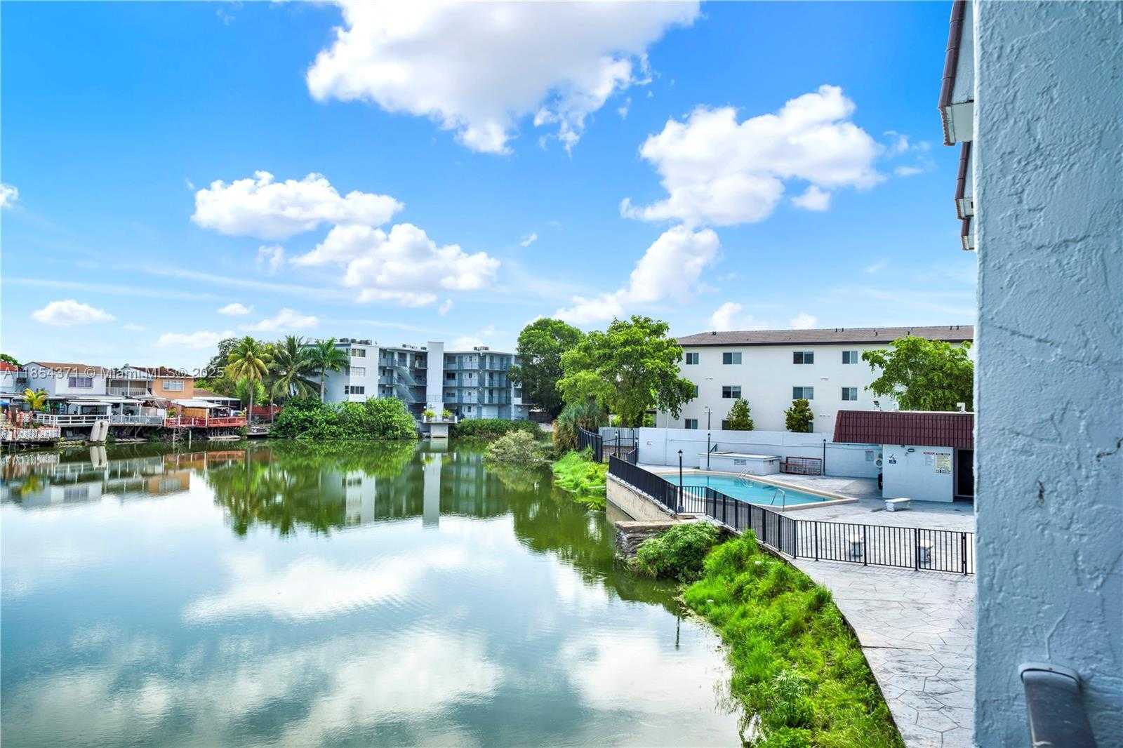 Small Image of 1335 WEST 68TH ST #207, Hialeah Number 23