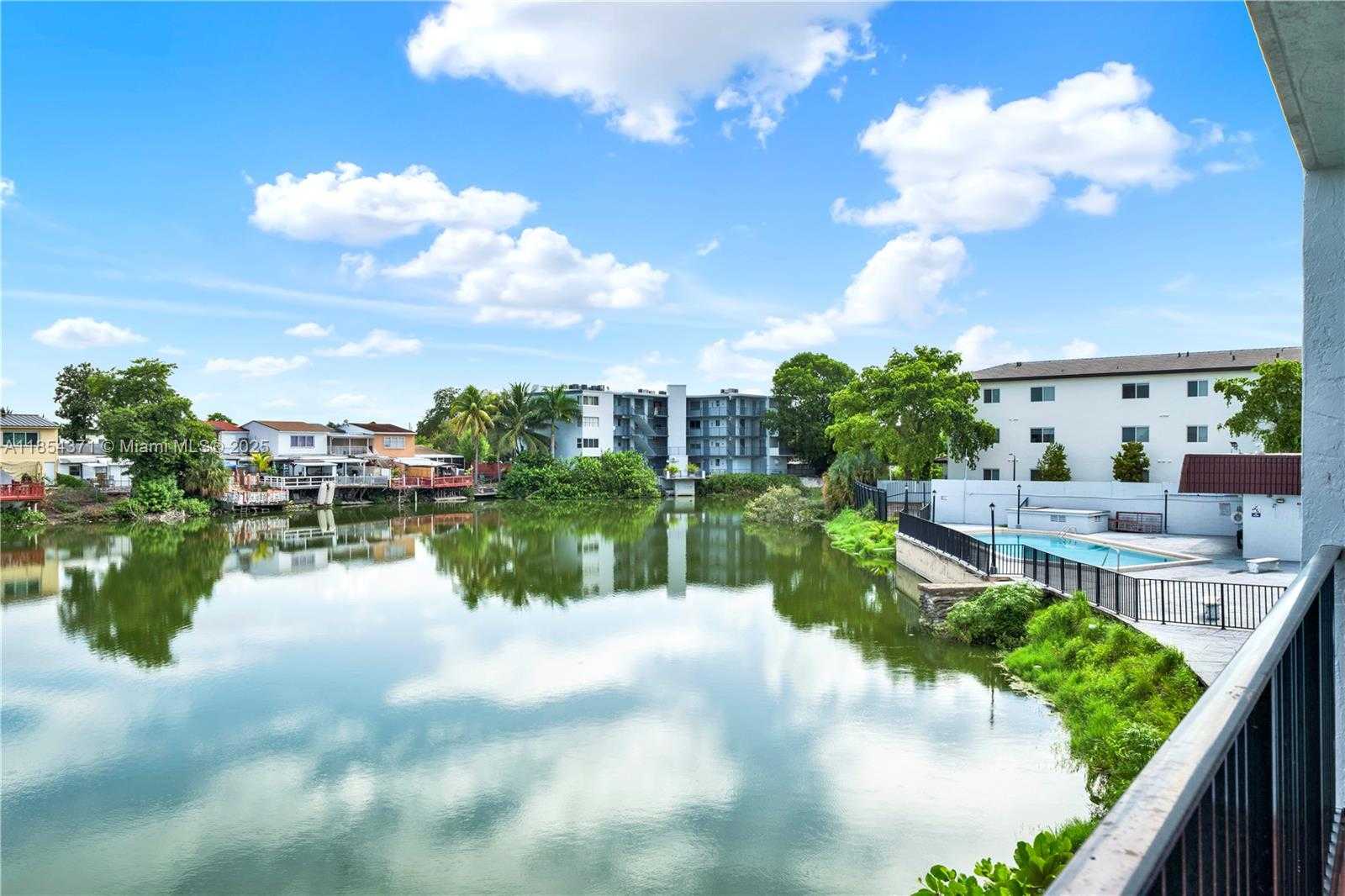 Small Image of 1335 WEST 68TH ST #207, Hialeah Number 8