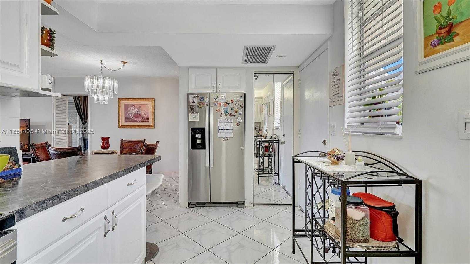 Small Image of 3030 MARCOS DR #T205, Aventura Number 18