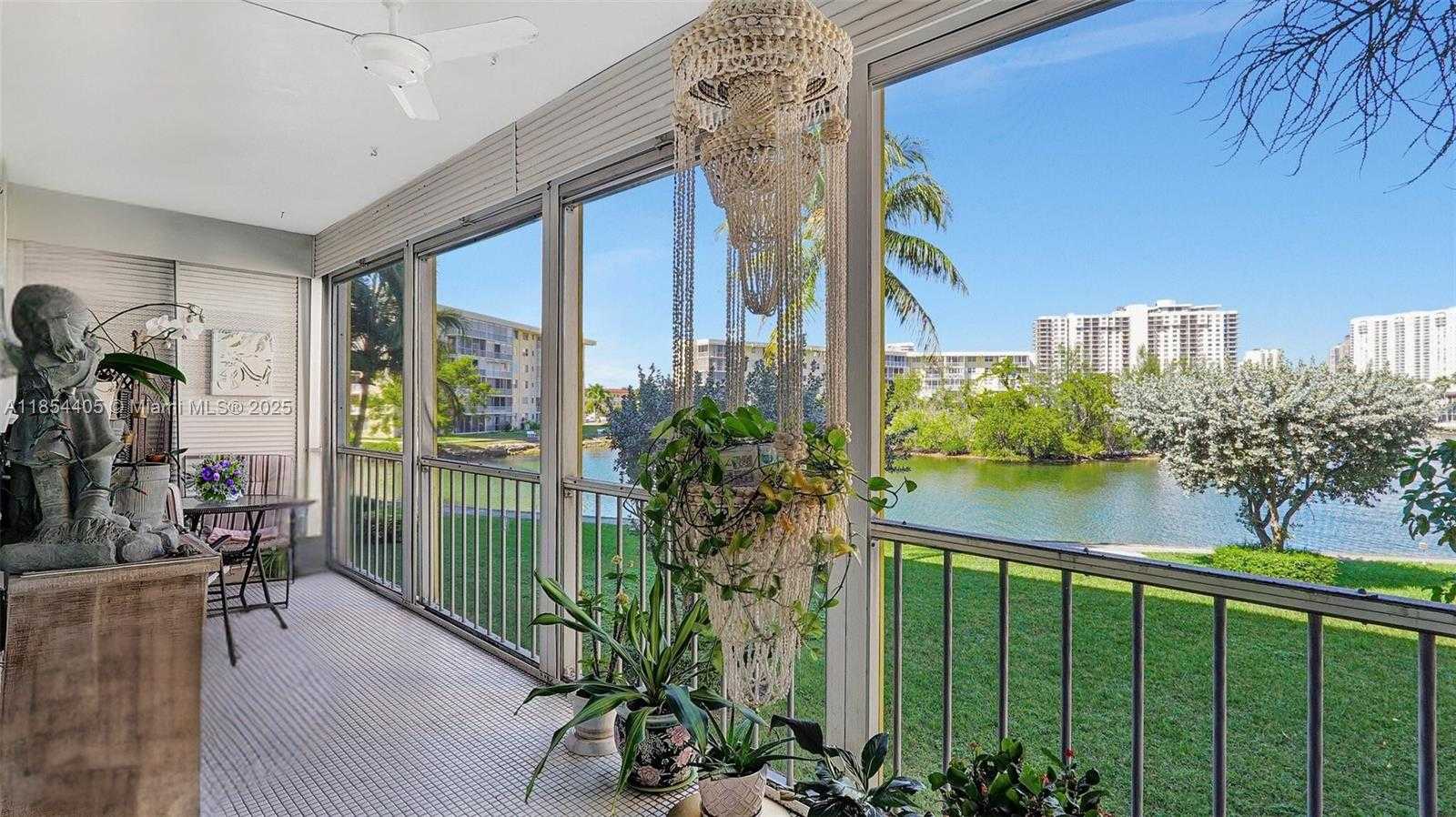 Small Image of 3030 MARCOS DR #T205, Aventura Number 2