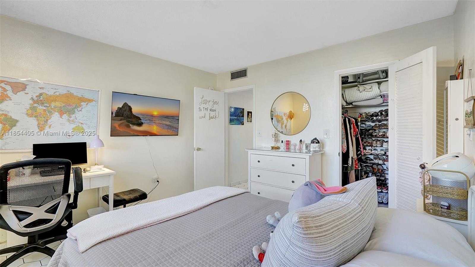 Small Image of 3030 MARCOS DR #T205, Aventura Number 22