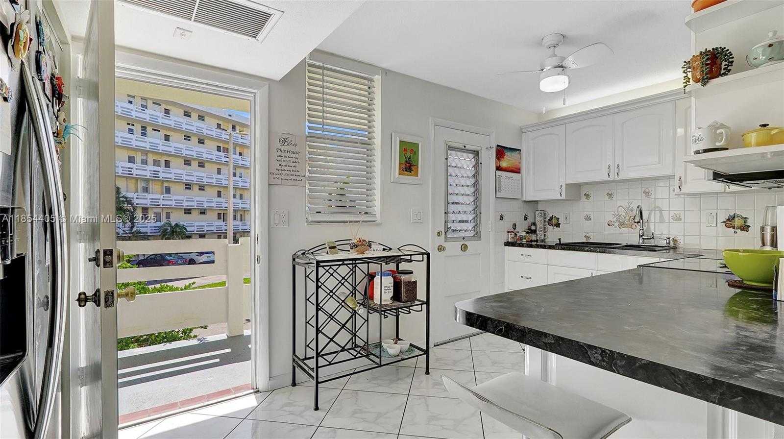 Small Image of 3030 MARCOS DR #T205, Aventura Number 26