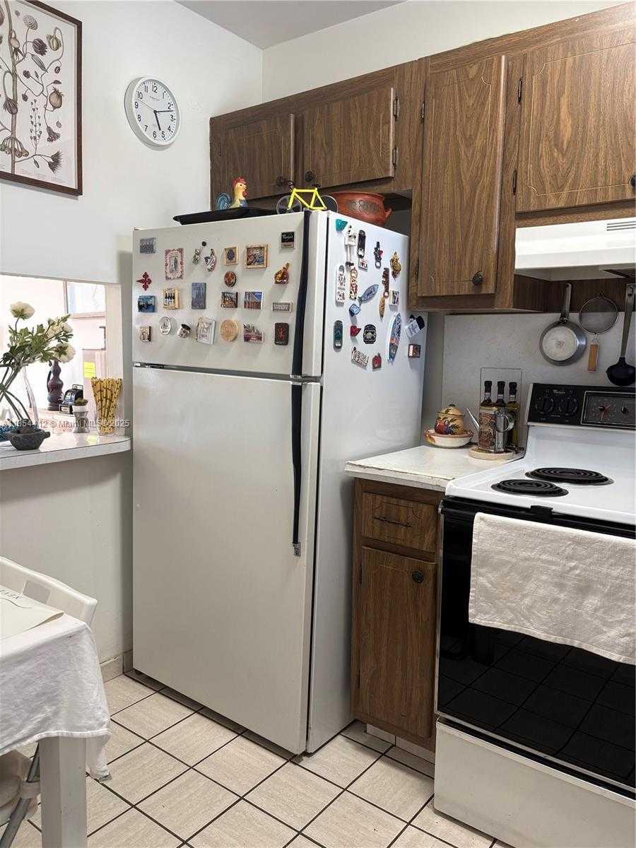 Small Image of 8000 NORTH SUNRISE LAKES DR #309, Sunrise Number 12