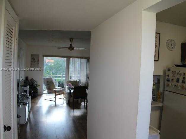 Small Image of 8000 NORTH SUNRISE LAKES DR #309, Sunrise Number 17