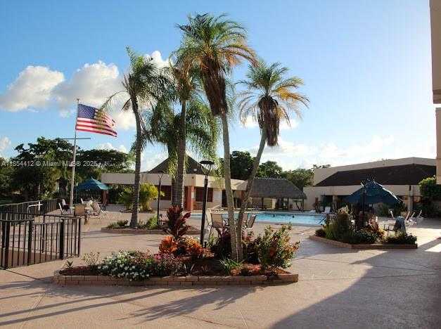 Small Image of 8000 NORTH SUNRISE LAKES DR #309, Sunrise Number 28