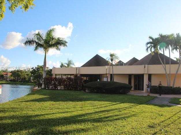 Small Image of 8000 NORTH SUNRISE LAKES DR #309, Sunrise Number 37