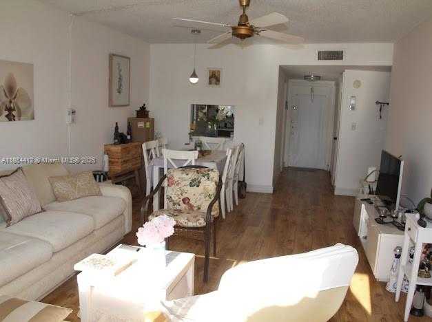 Small Image of 8000 NORTH SUNRISE LAKES DR #309, Sunrise Number 5