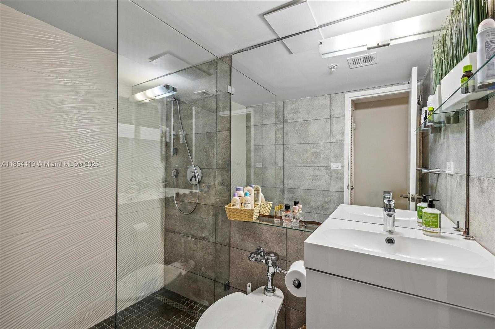 Small Image of 1500 BAY RD #544S, Miami Beach Number 11