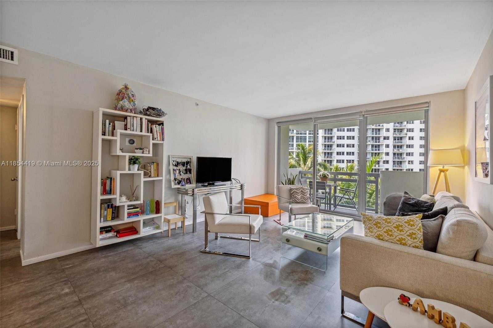 Small Image of 1500 BAY RD #544S, Miami Beach Number 7