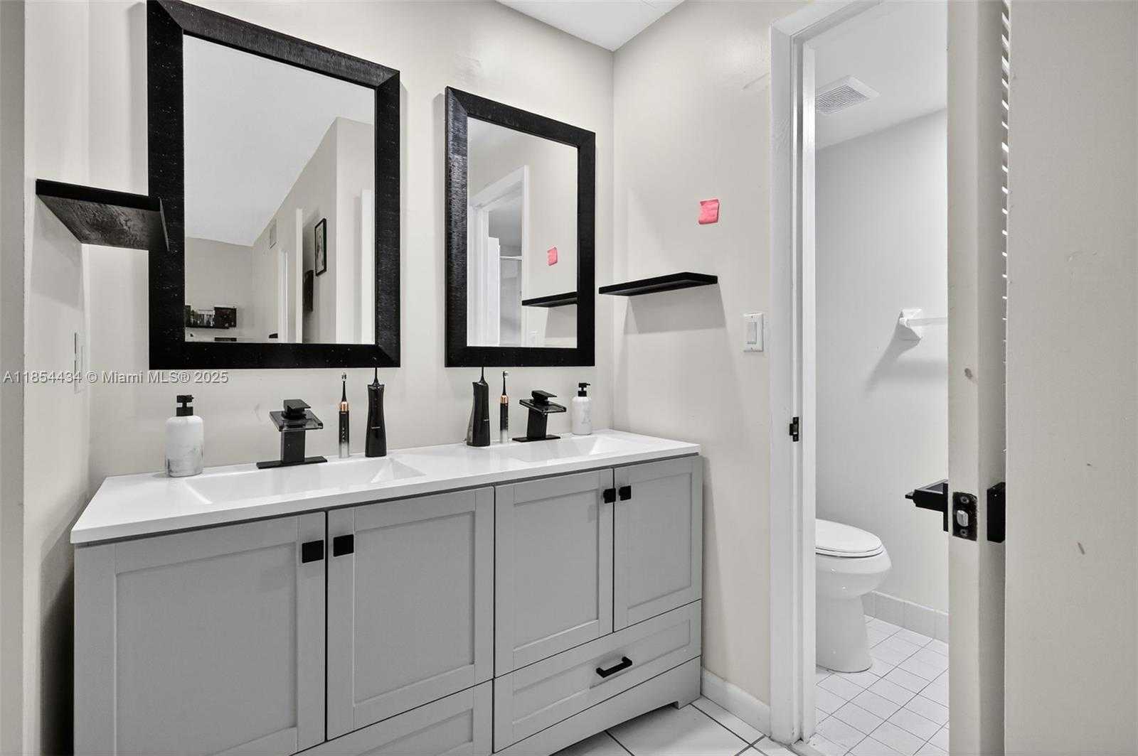 Small Image of 2921 SOUTH WEST 87TH AVE #502, Davie Number 13